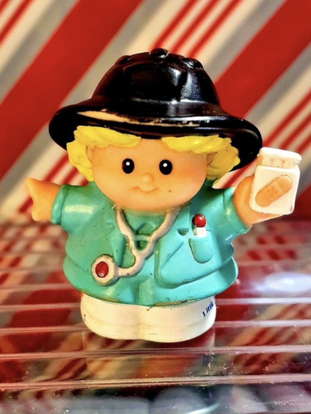 Fisher Price Little People Paramedic Cheryl Nurse Sarah Lynn Bandaid Box 2001